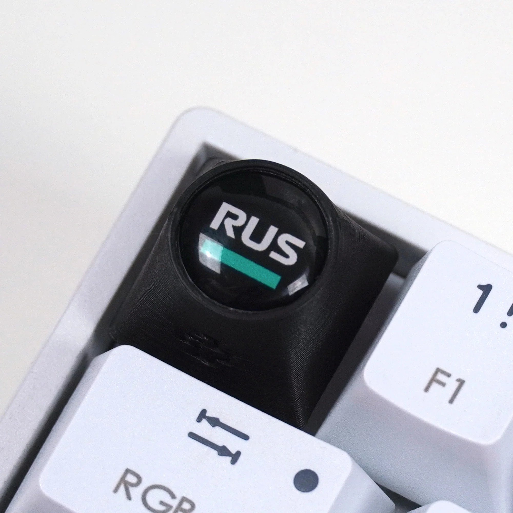Keycap artisan F1 - RUS + nr 63