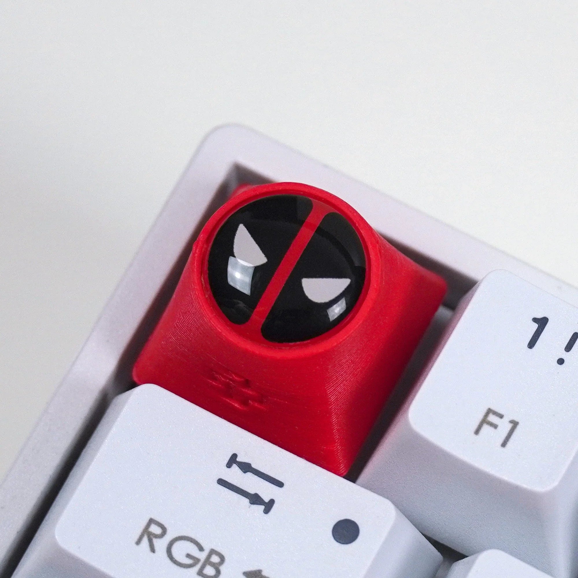 Keycap artisan Wade SuperHero