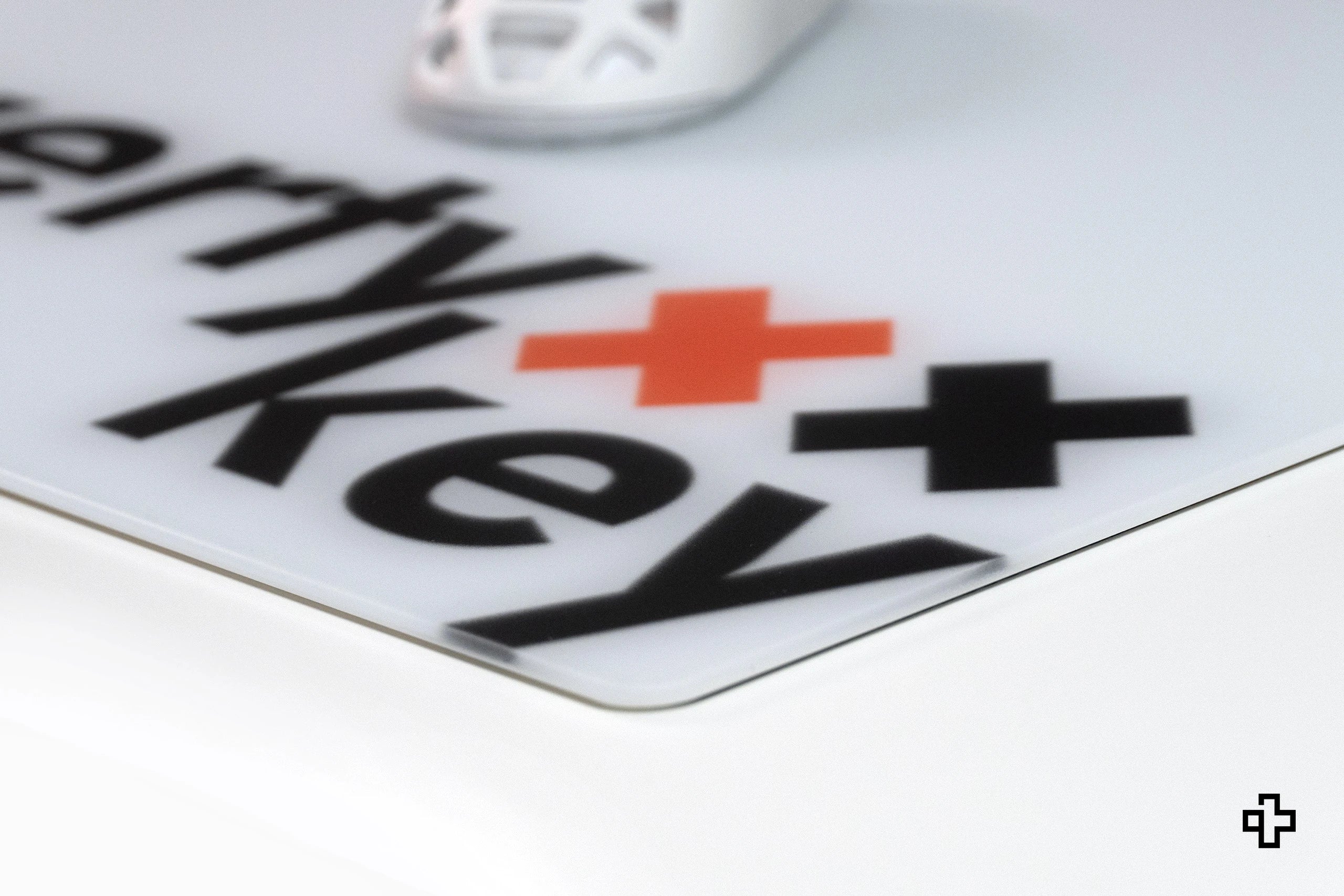 Podkładka pod mysz Gaming QwertyKey Esports Glass Biała szklana 3.2mm Anti - Slip TPU