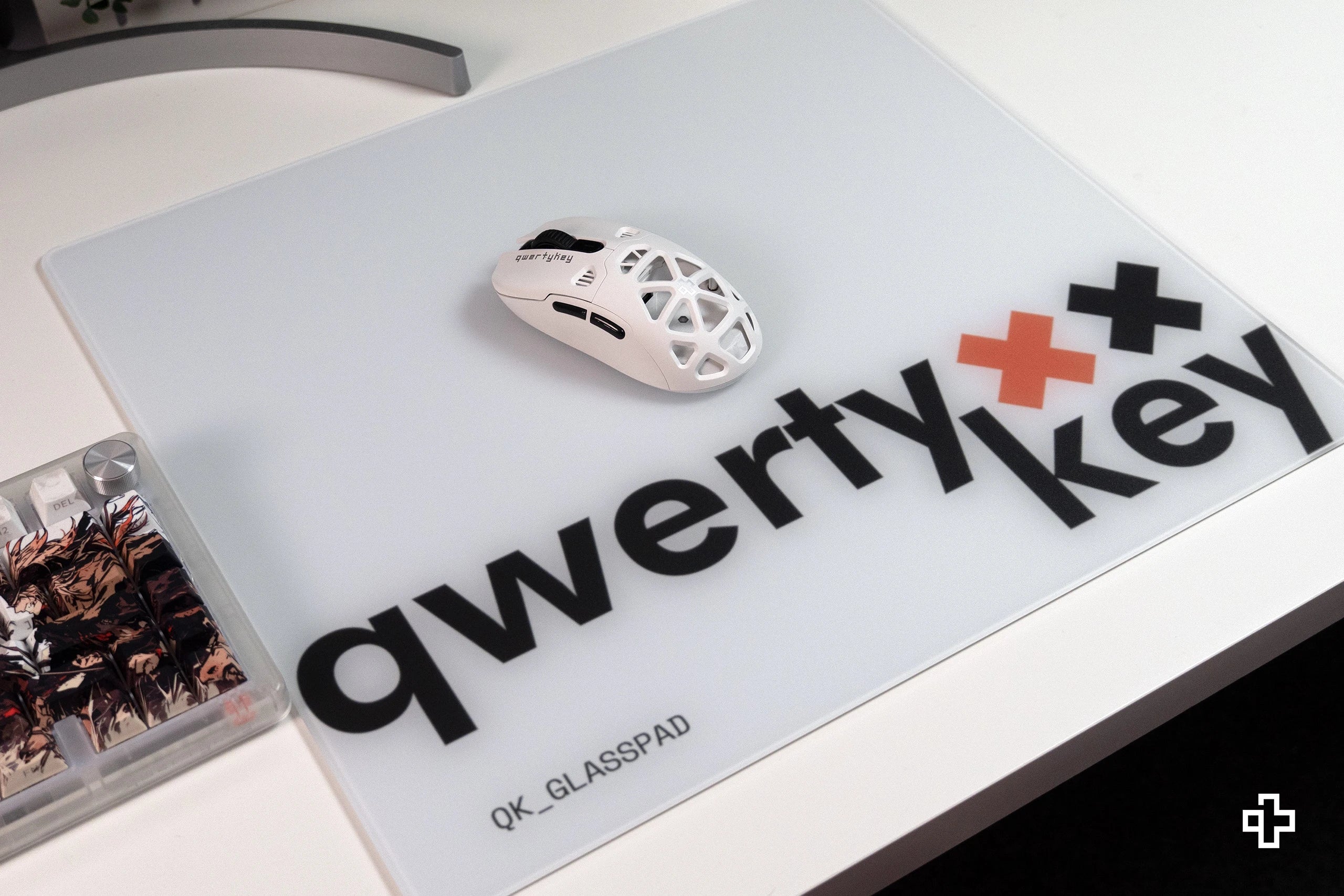 Podkładka pod mysz Gaming QwertyKey Esports Glass Biała szklana 3.2mm Anti - Slip TPU