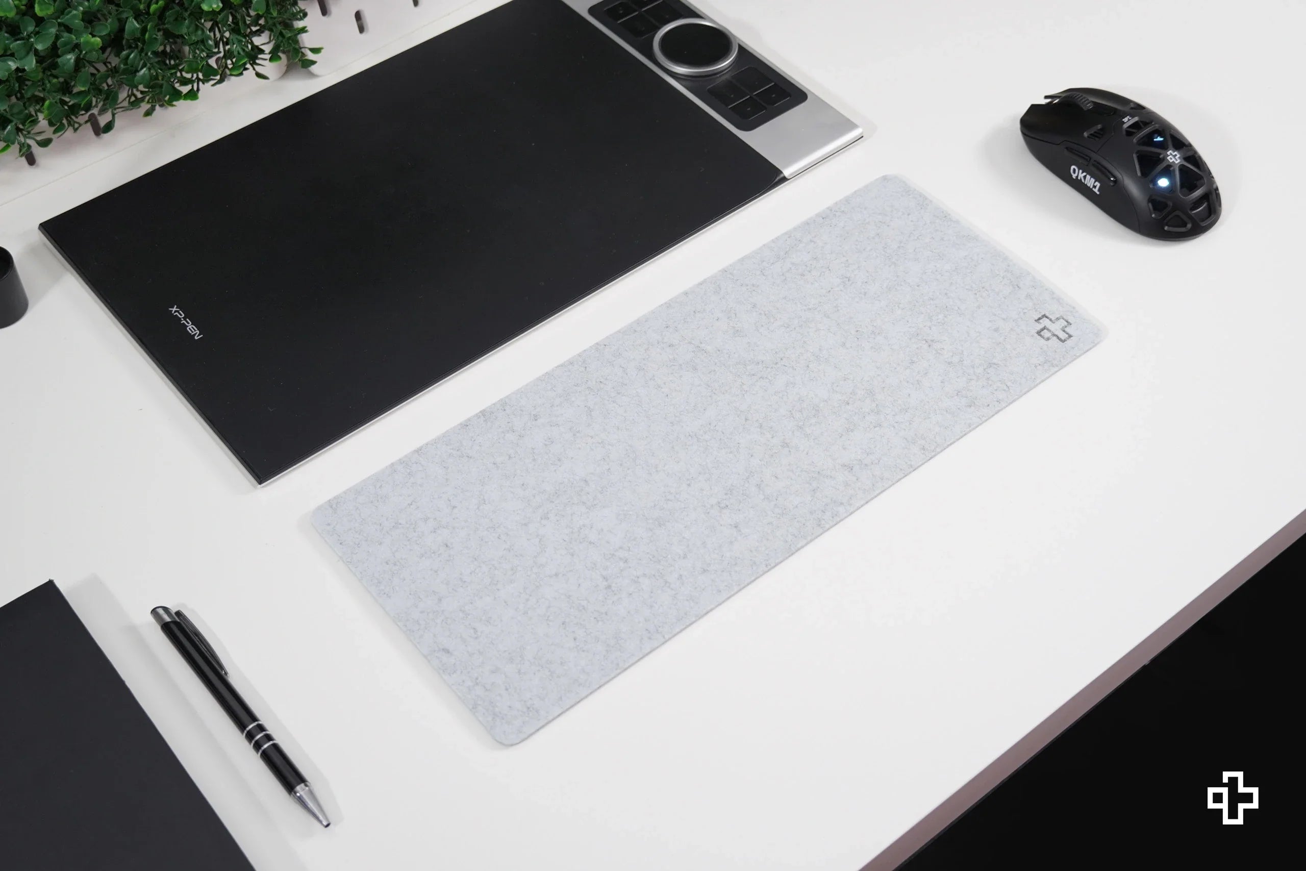 Filcowa mata biurowa pod klawiaturę