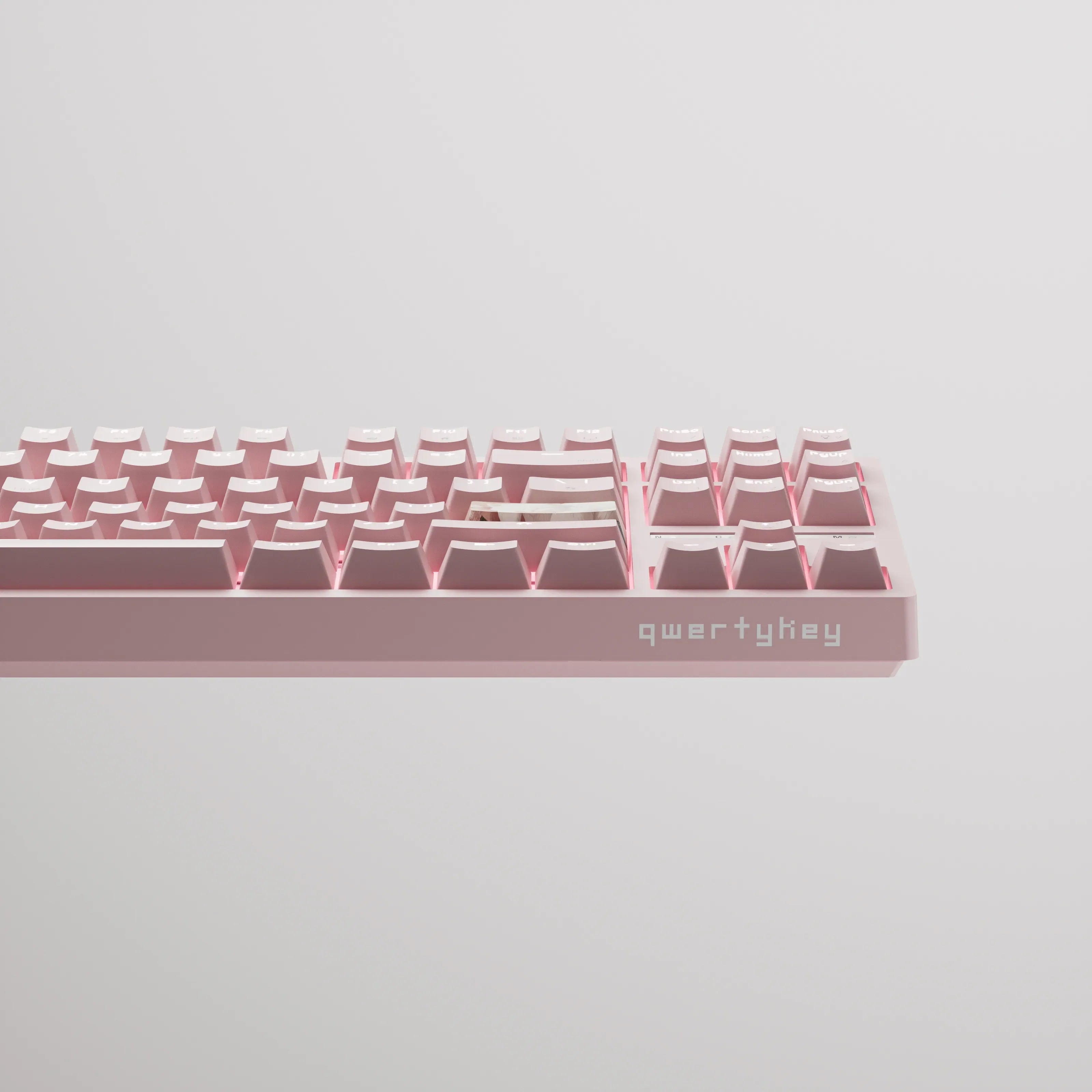 QwertyKey H87, różowa - bezprzewodowa klawiatura mechaniczna gamingowa, Hotswap, RGB