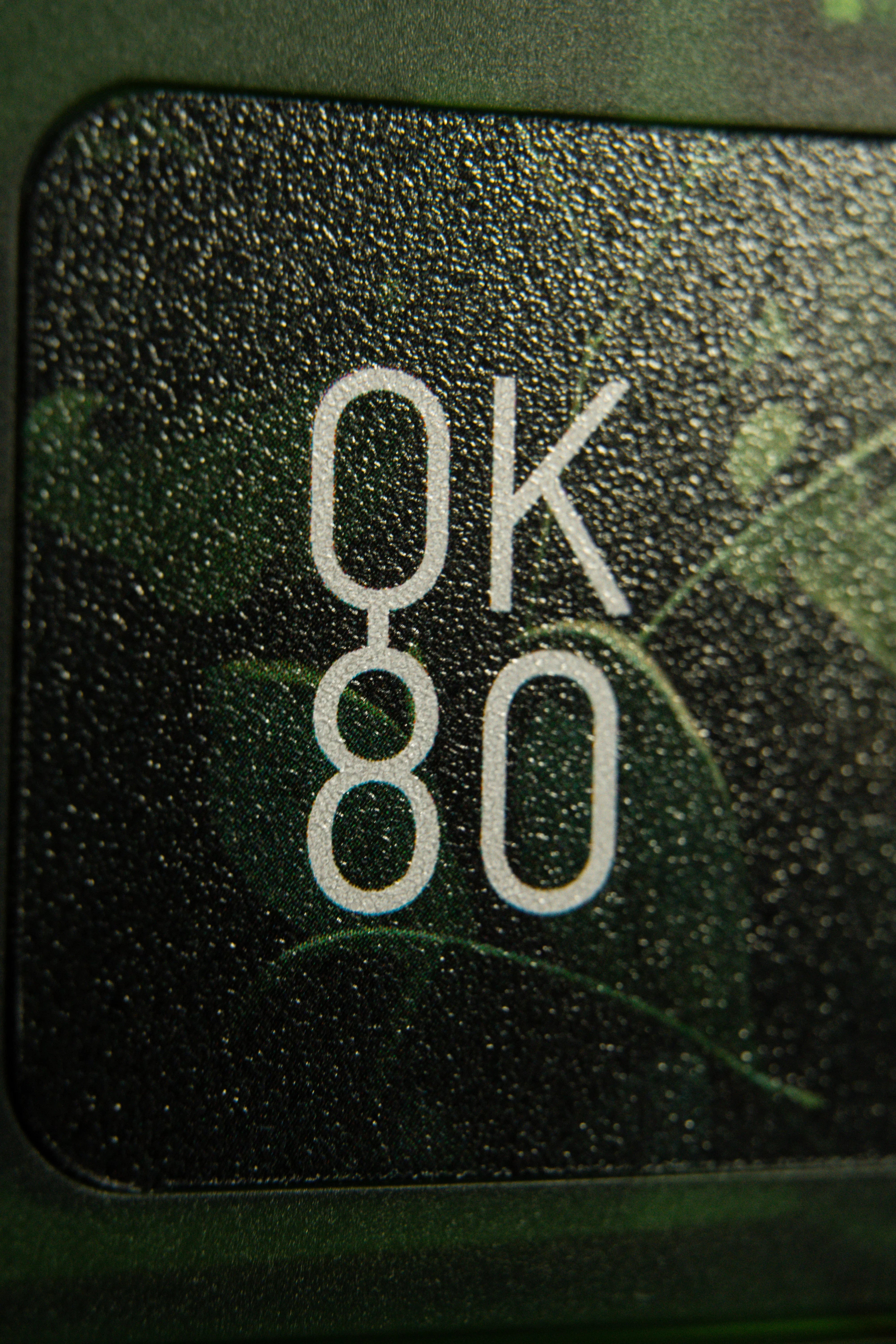 QwertyKey80 Leaf - bezprzewodowa klawiatura mechaniczna gamingowa, Hotswap, RGB, QMK/VIA, gasket mount, z ekranem