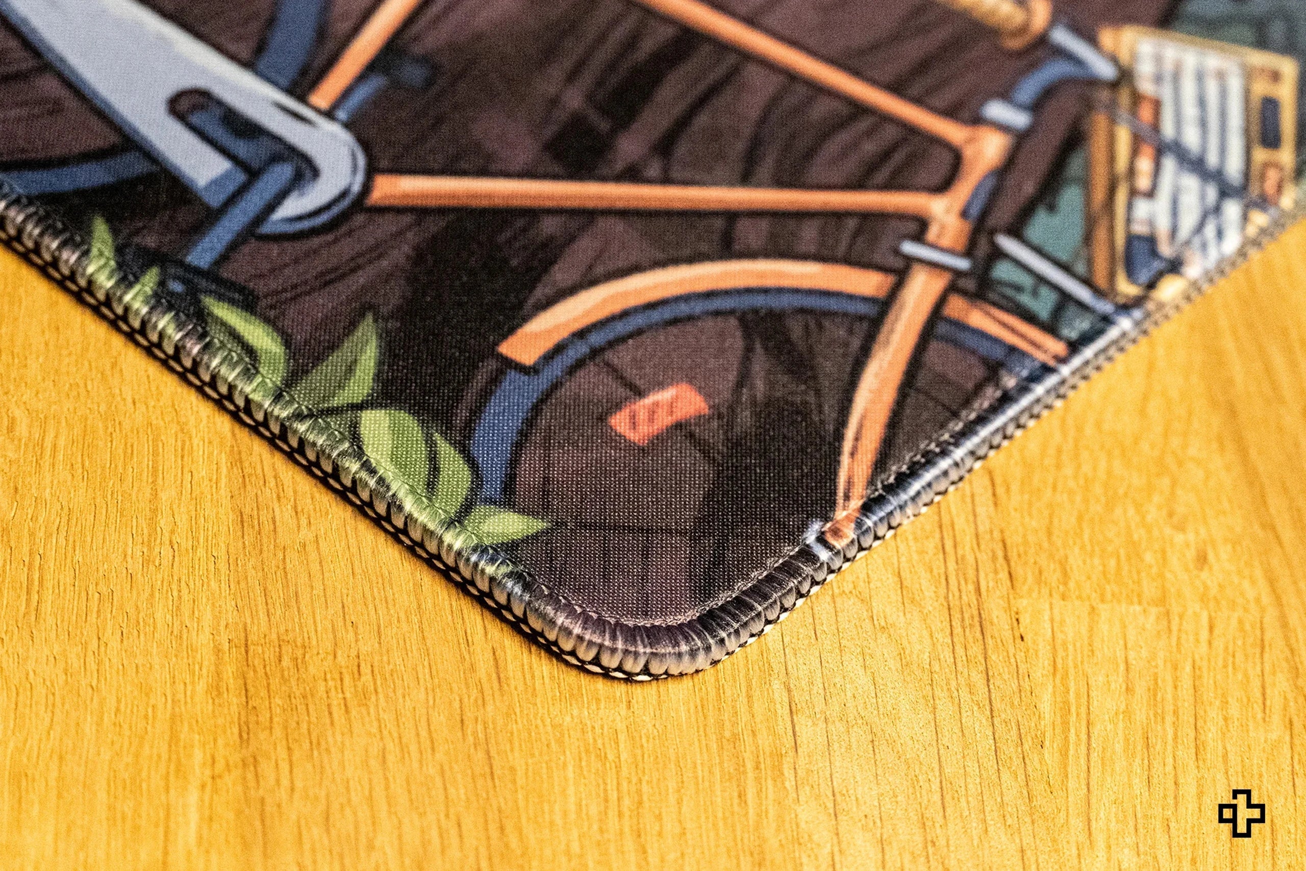 Deskmat / podkładka pod mysz QwertyKey Ramen 4 mm obszyte krawędzie