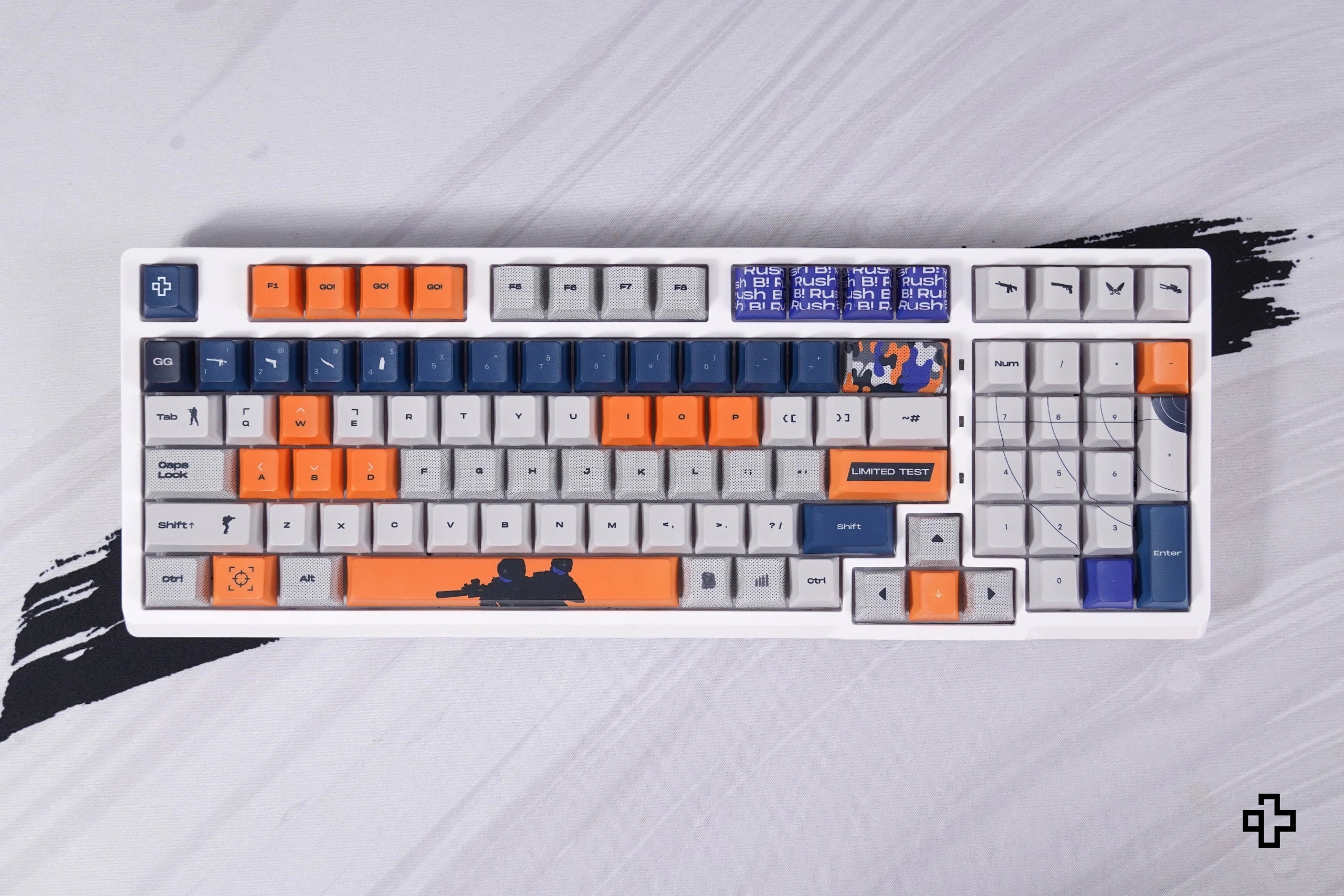 Zestaw keycapów QwertyKey CS Dye Sub, profil Cherry