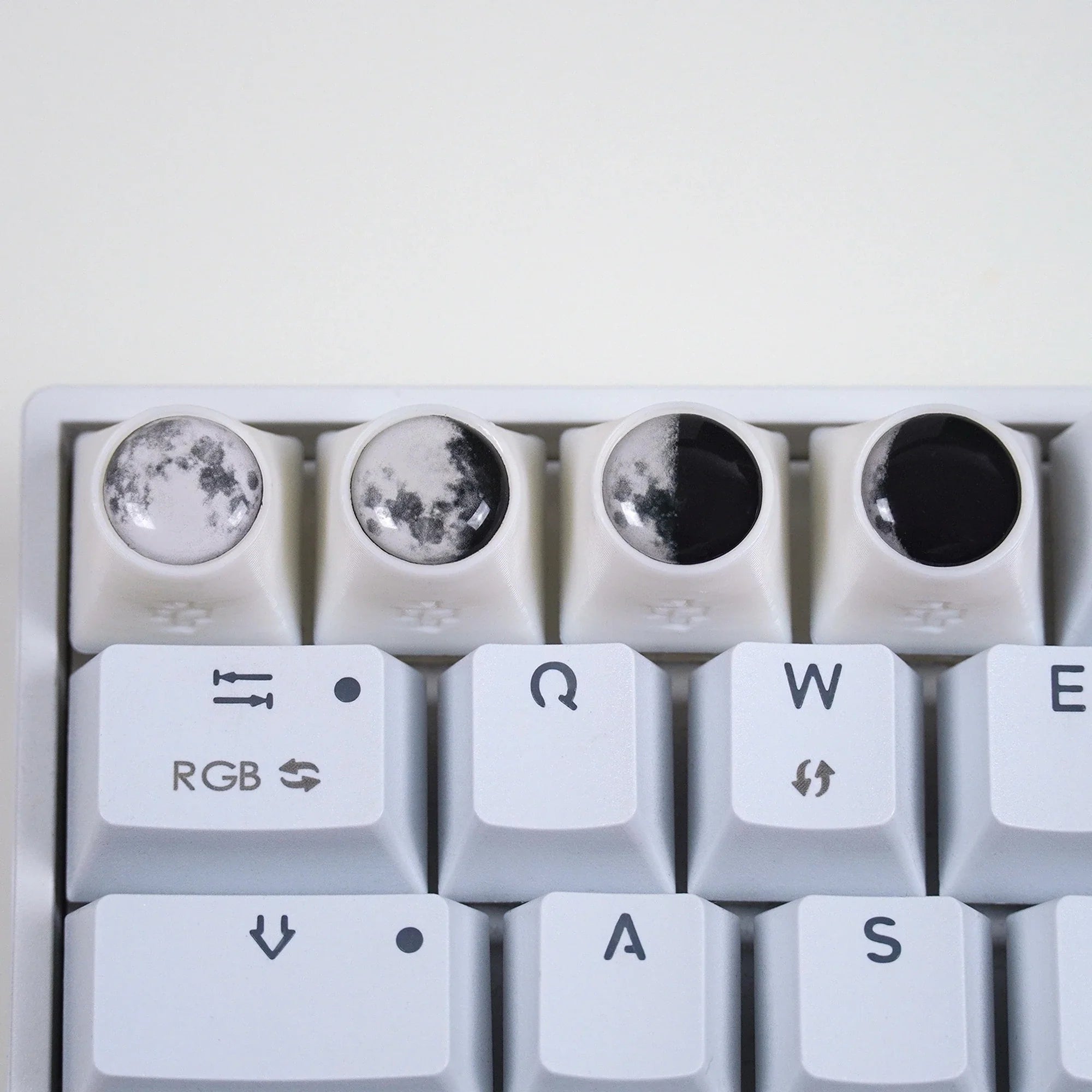 Keycap artisan Moon Phase