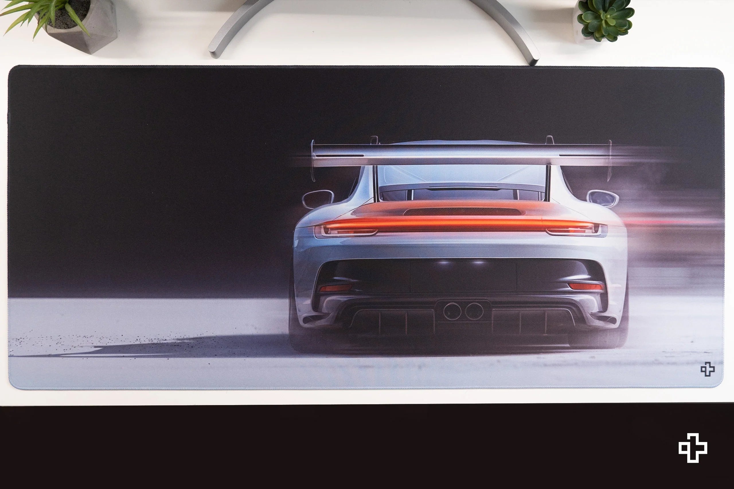 Deskmat / podkładka pod mysz QwertyKey Car GT 4 mm obszyte krawędzie