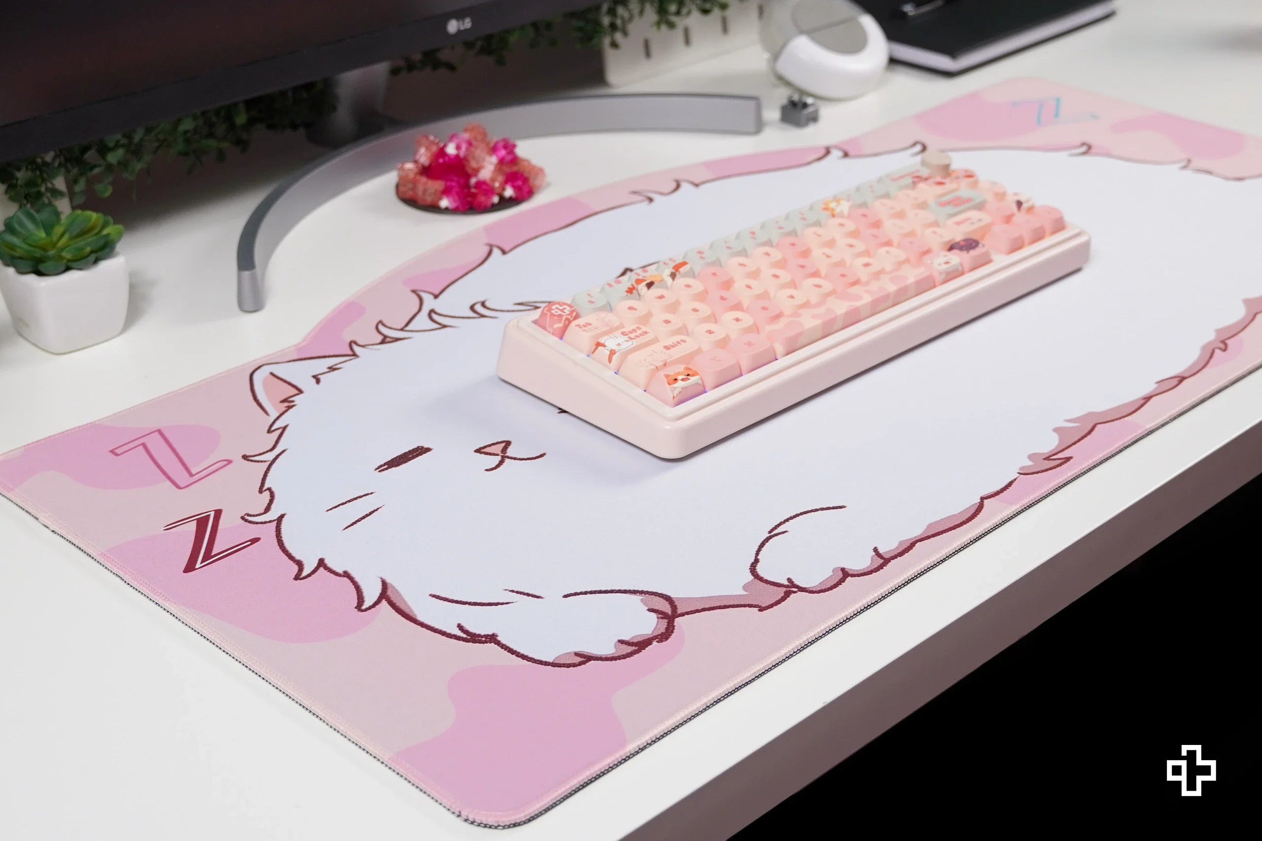Deskmat / podkładka pod mysz QwertyKey Bliss Cat 4 mm obszyte krawędzie