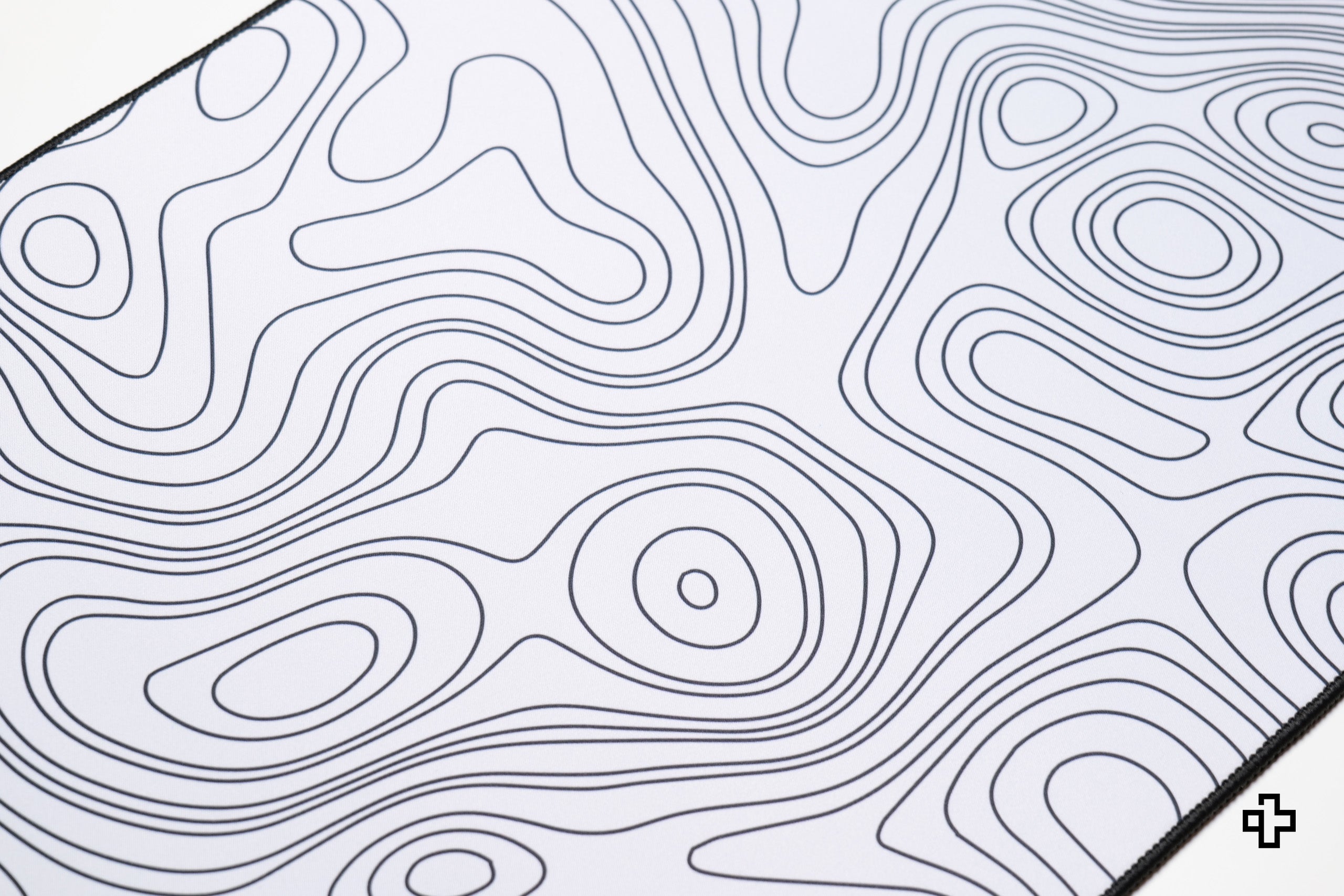 Deskmat QwertyKey Astro Topographic, 4 mm, obszyte krawędzie