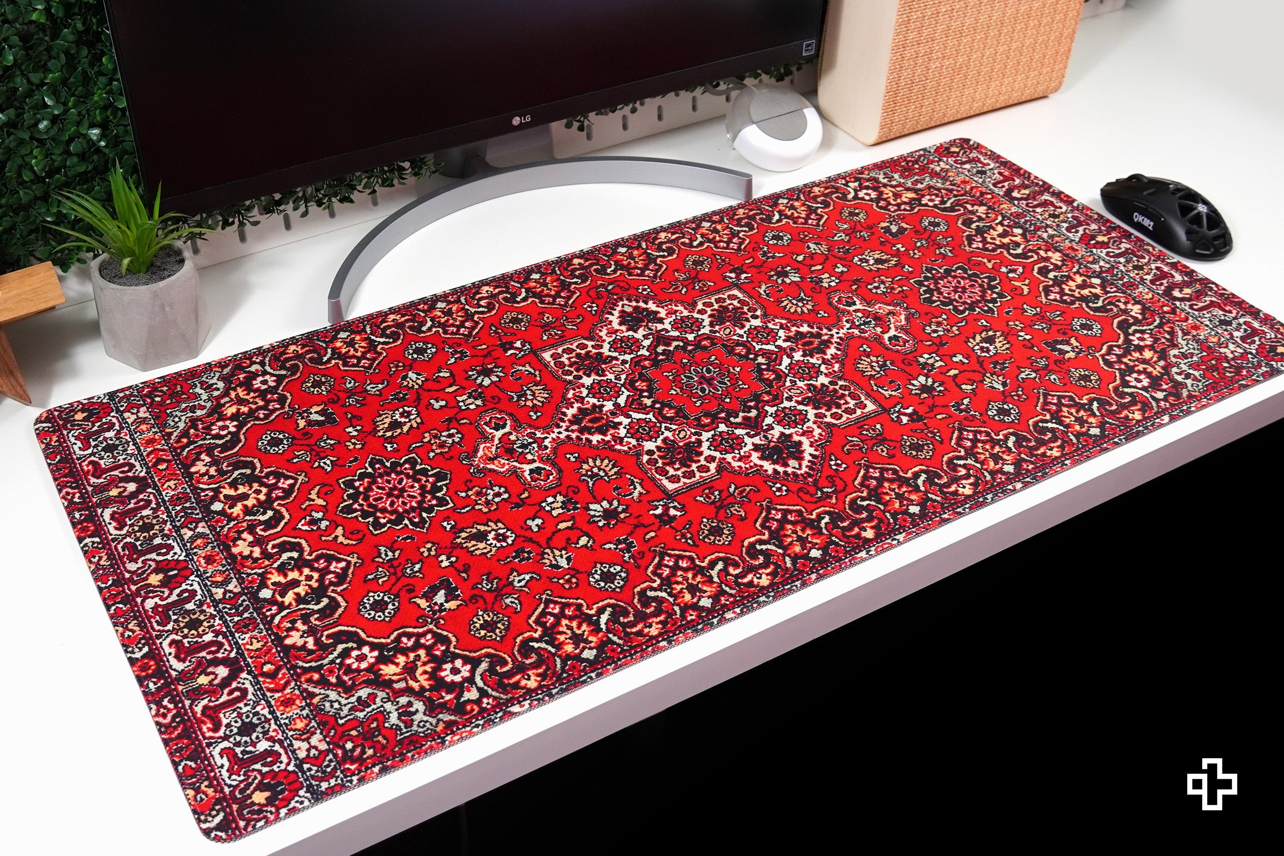 Deskmat / podkładka pod mysz QwertyKey Balcanic 4 mm obszyte krawędzie