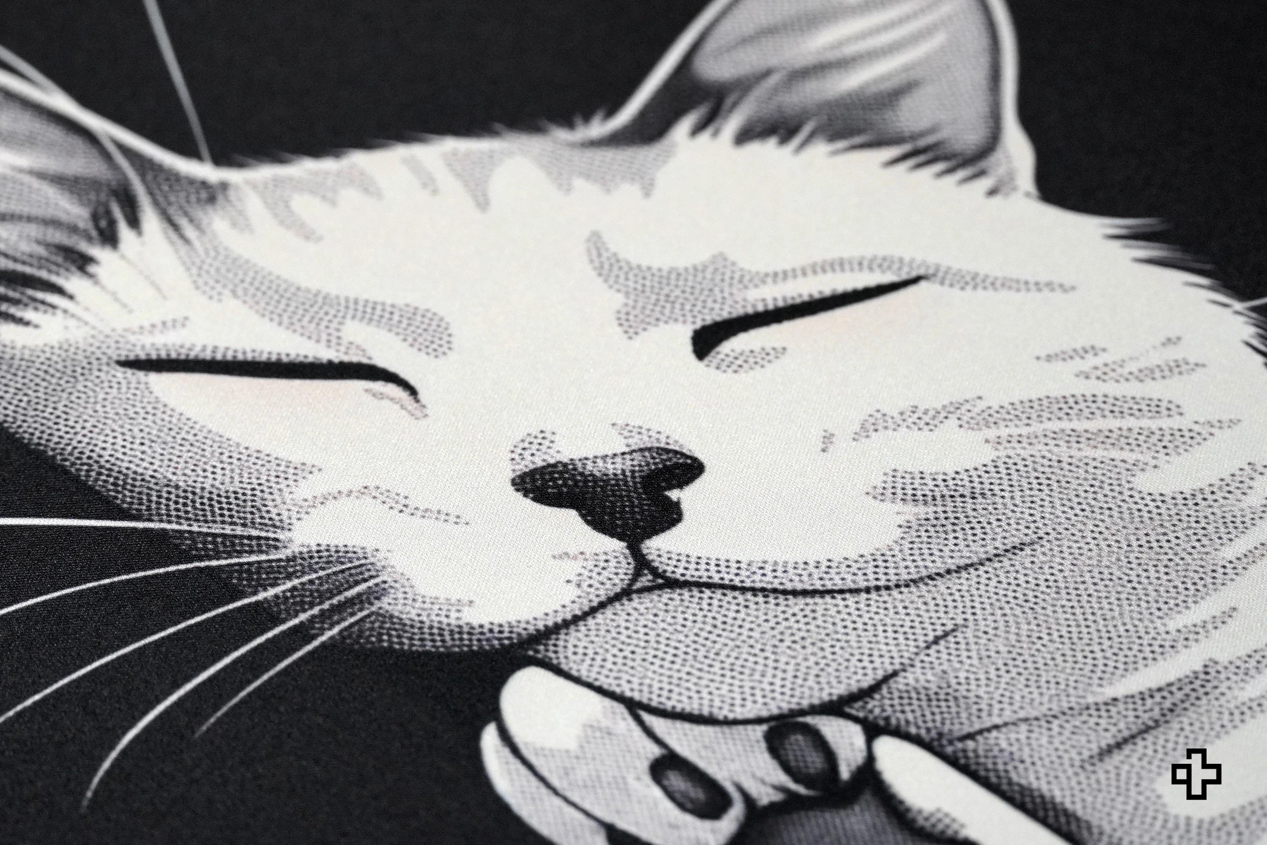 Deskmat / podkładka pod mysz QwertyKey czarna Cat 4 mm obszyte krawędzie