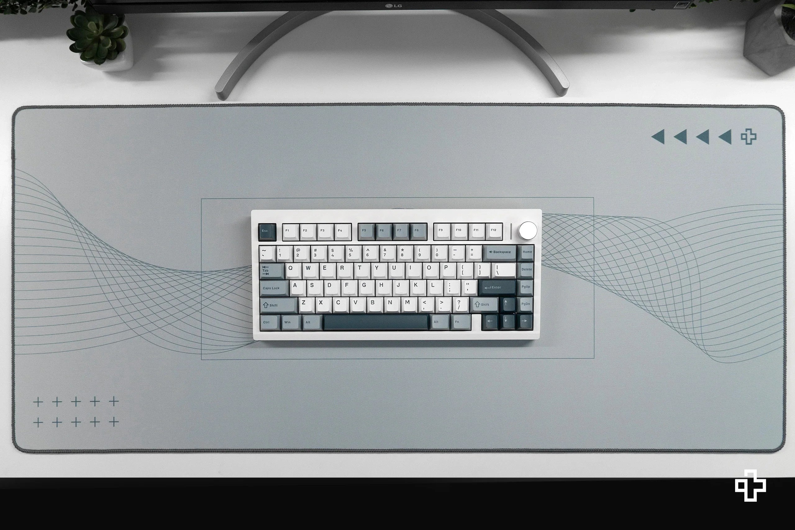 Deskmat / podkładka pod mysz Flow Light, 4 mm, obszyte krawędzie