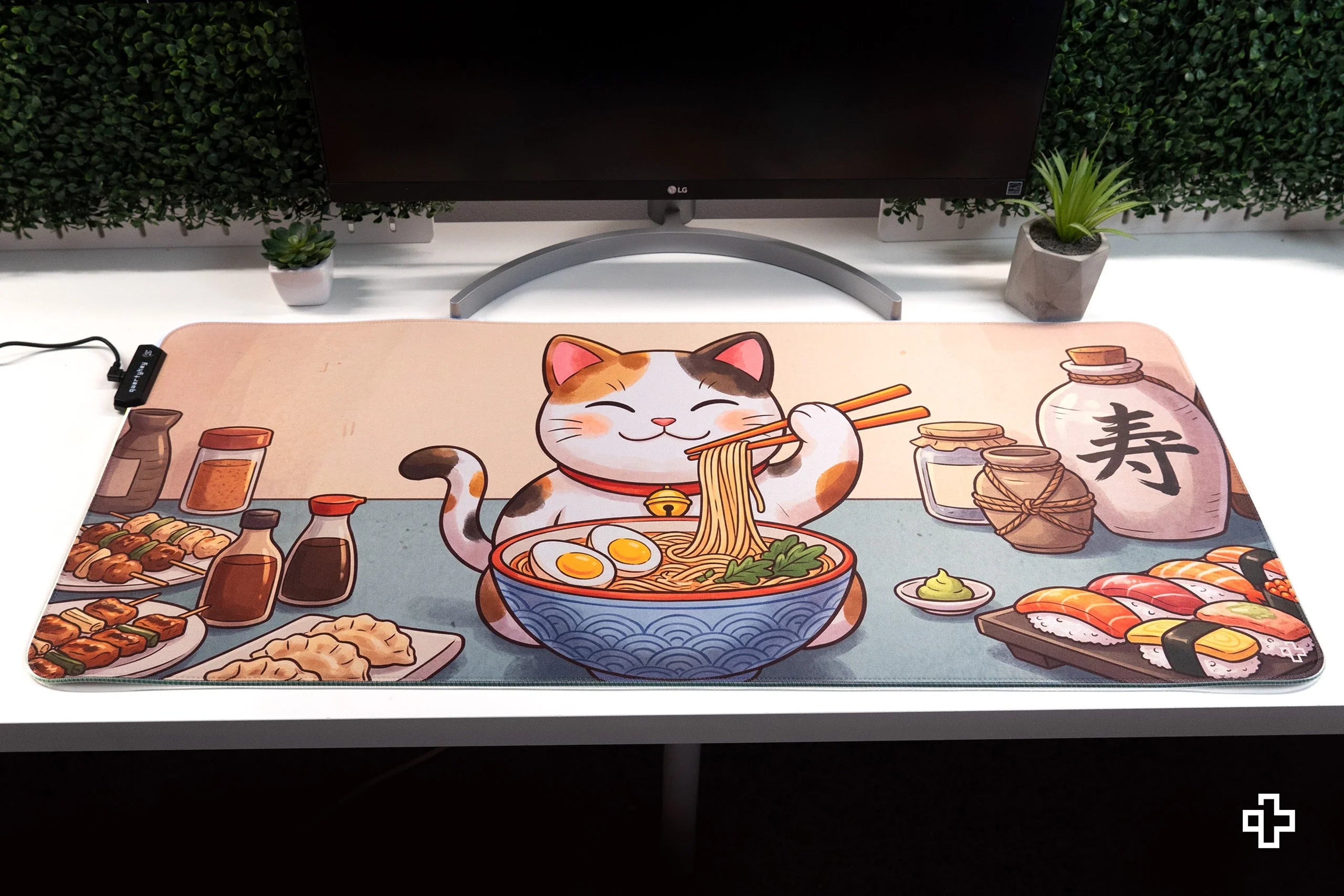 Deskmat / podkładka pod mysz Lucky Neko Ramen RGB, 4 mm, obszyte krawędzie