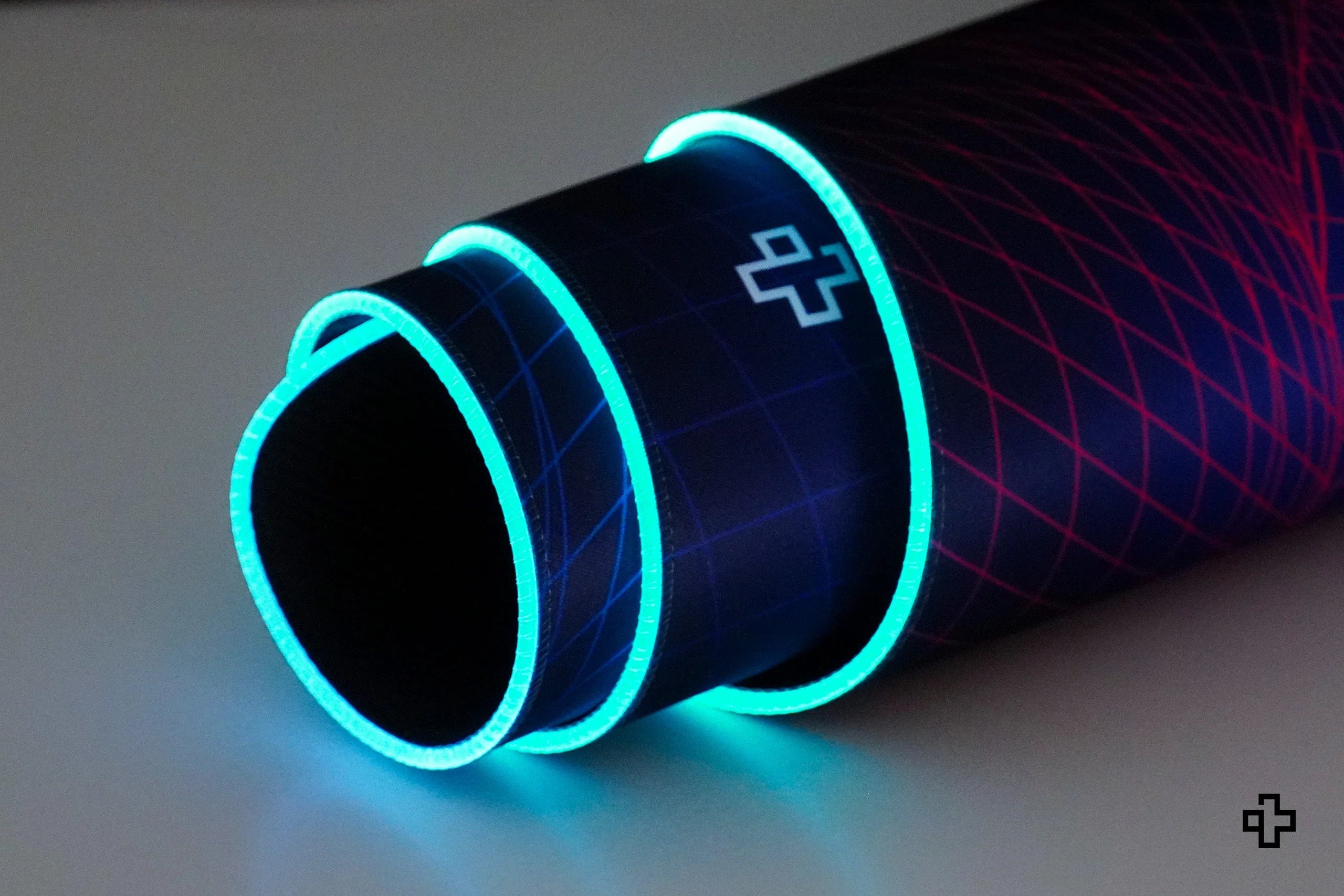 Deskmat / podkładka pod mysz QwertyKey RGB CyberWave V2 4 mm obszyte krawędzie