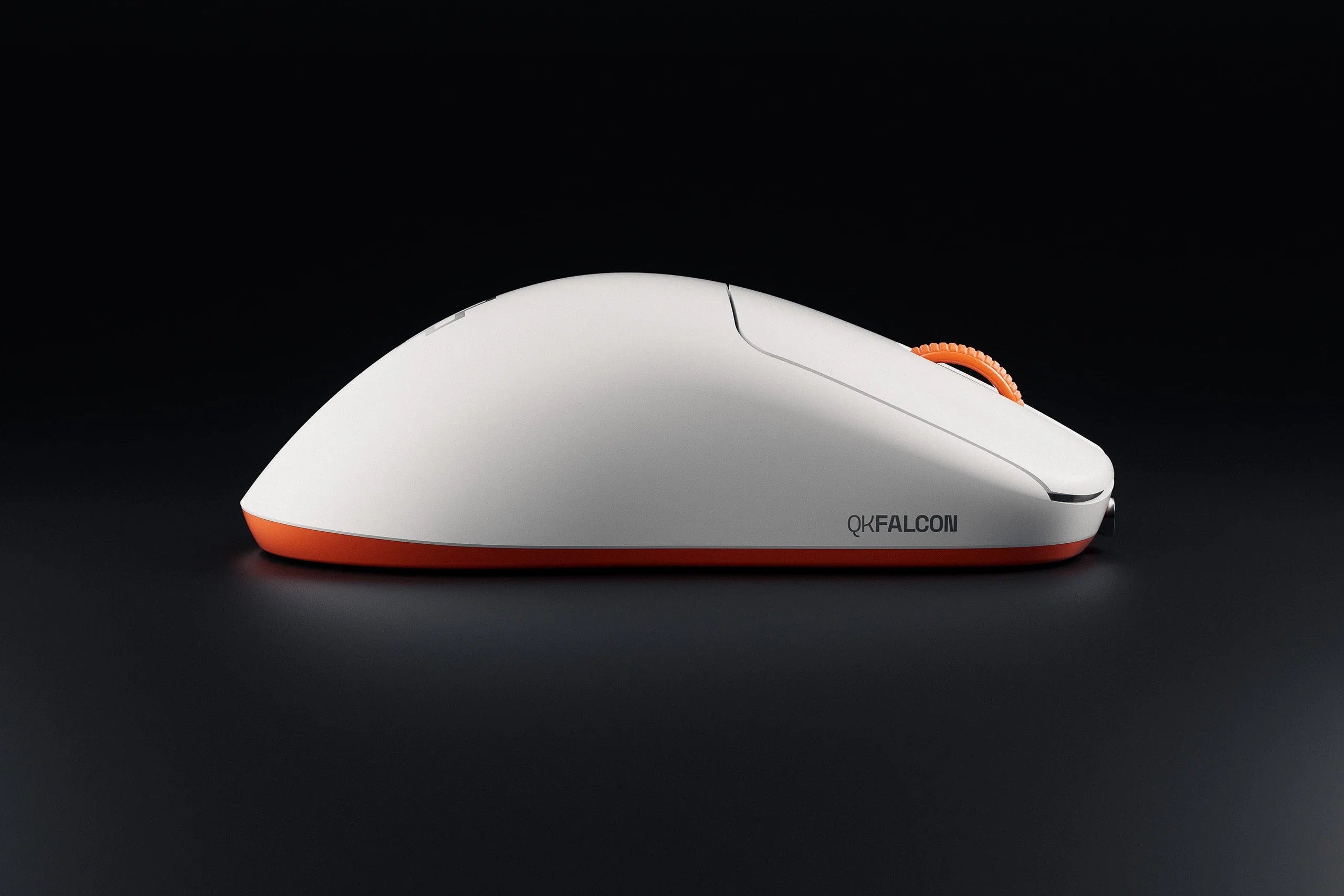 mysz Gaming QwertyKey Falcon biała 8K, 30.000 DPI, Bluetooth bezprzewodowa trio mode, Pixart 3950