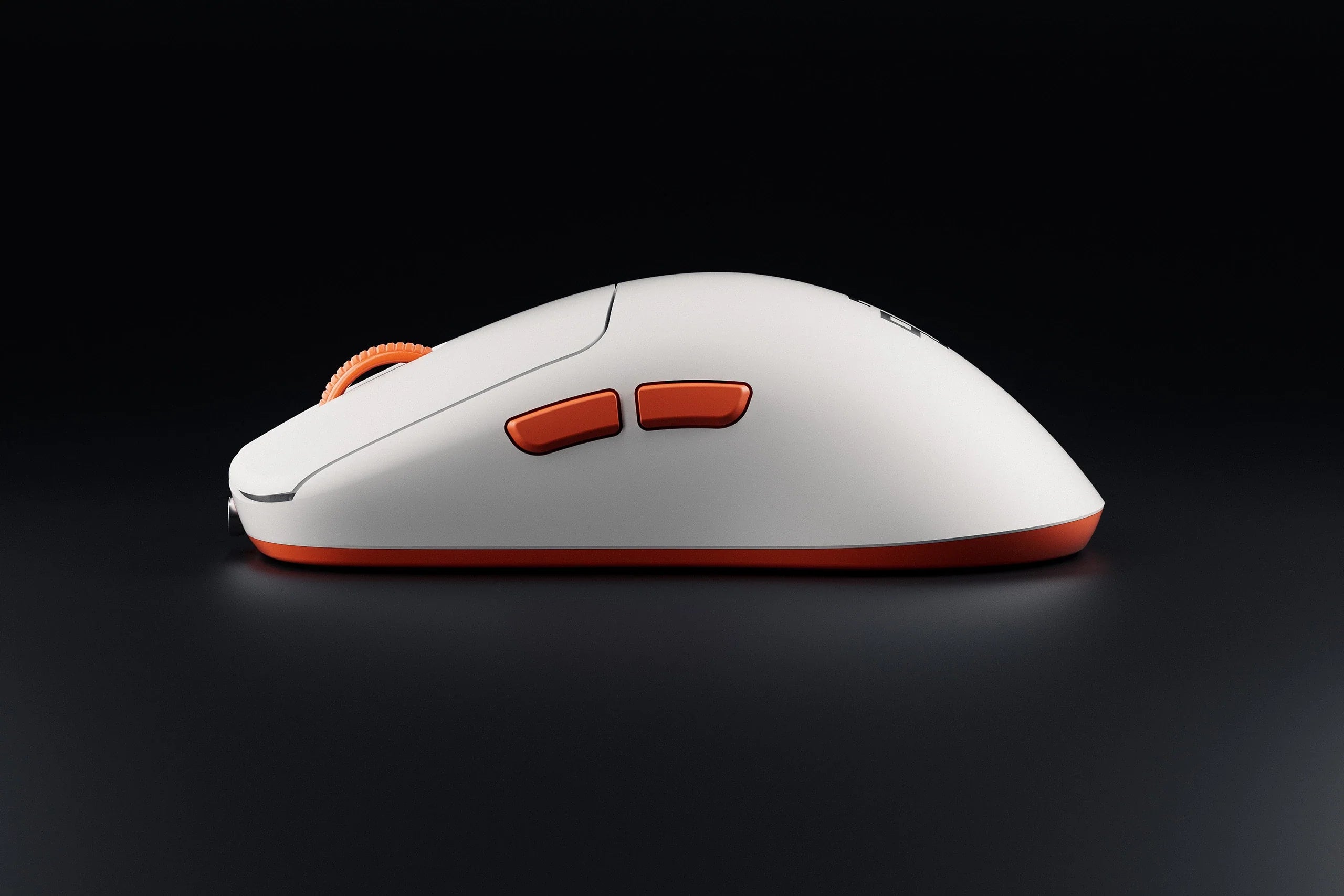 mysz Gaming QwertyKey Falcon biała 8K, 30.000 DPI, Bluetooth bezprzewodowa trio mode, Pixart 3950