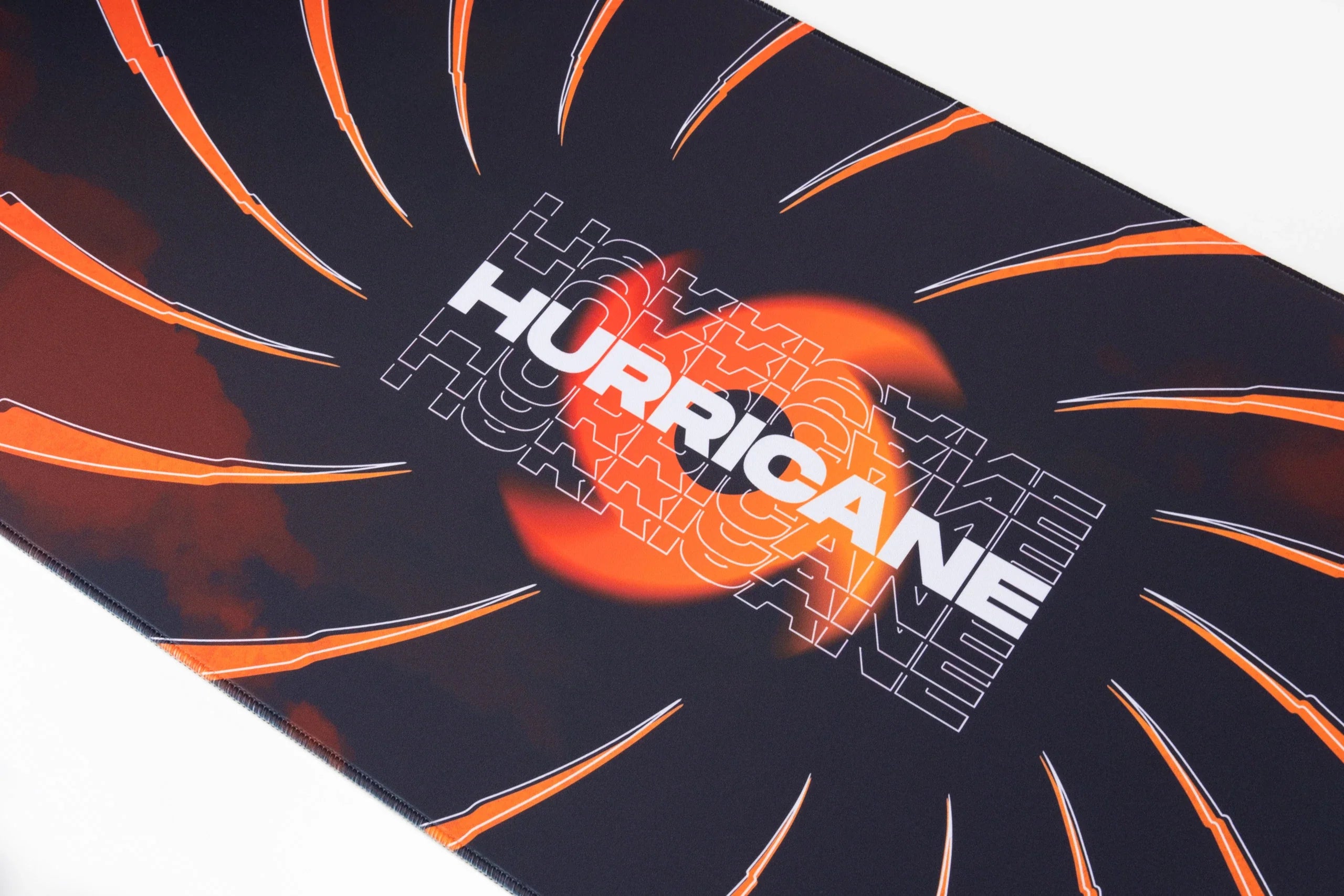Deskmat / podkładka pod mysz QwertyKey Hurricane 4 mm obszyte krawędzie