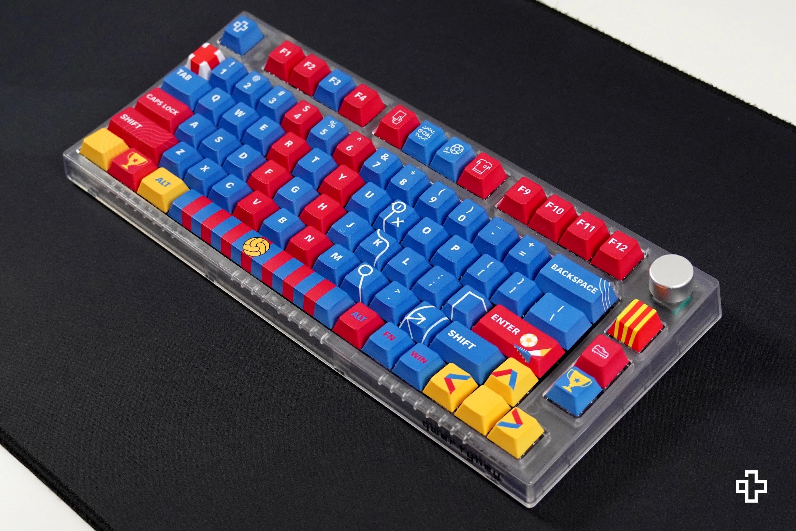 Zestaw keycapów QwertyKey Catalunya Dye Sub, profil Cherry