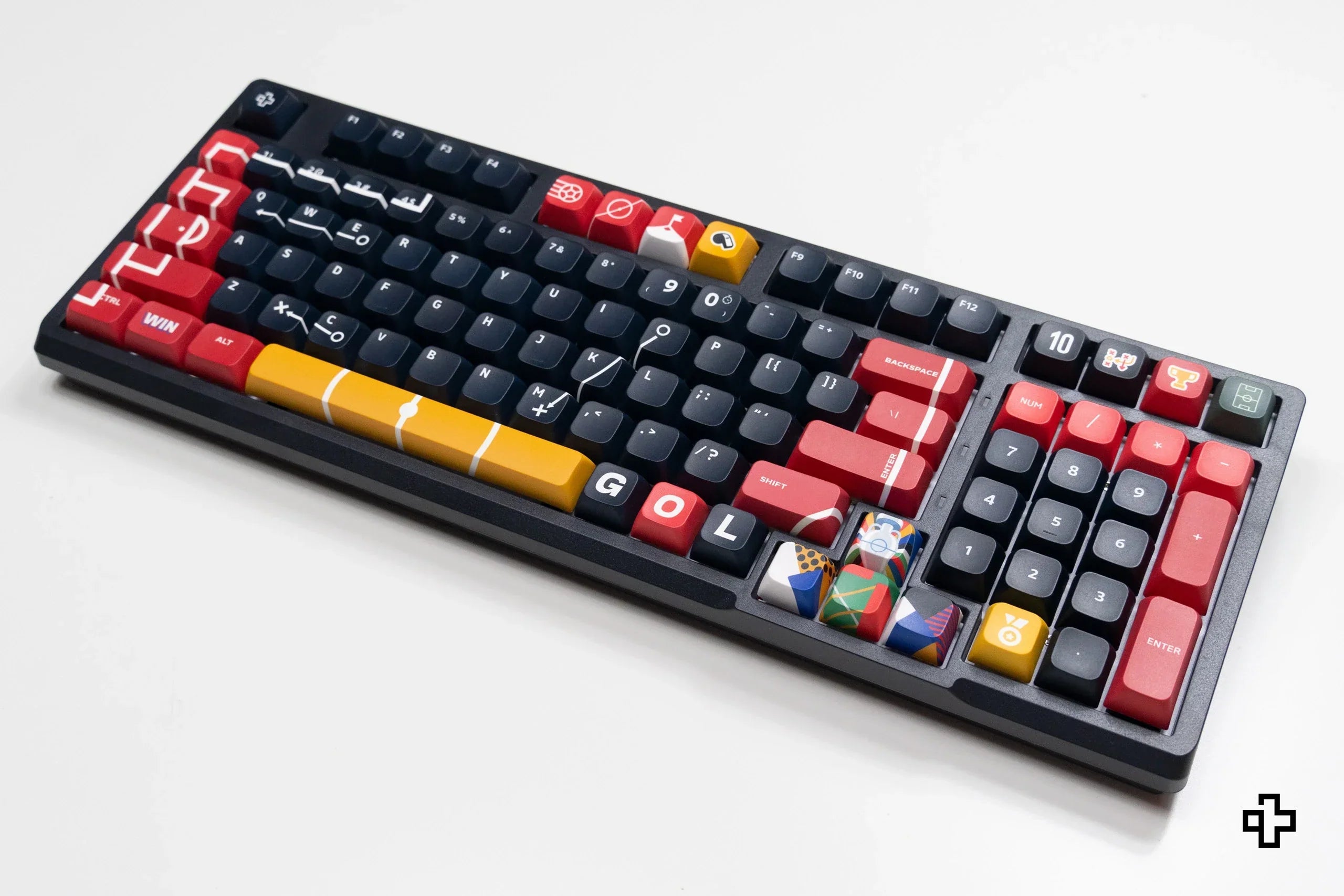 Zestaw keycapów QwertyKey Euro 2024 Niemcy profil XDA materiał PBT