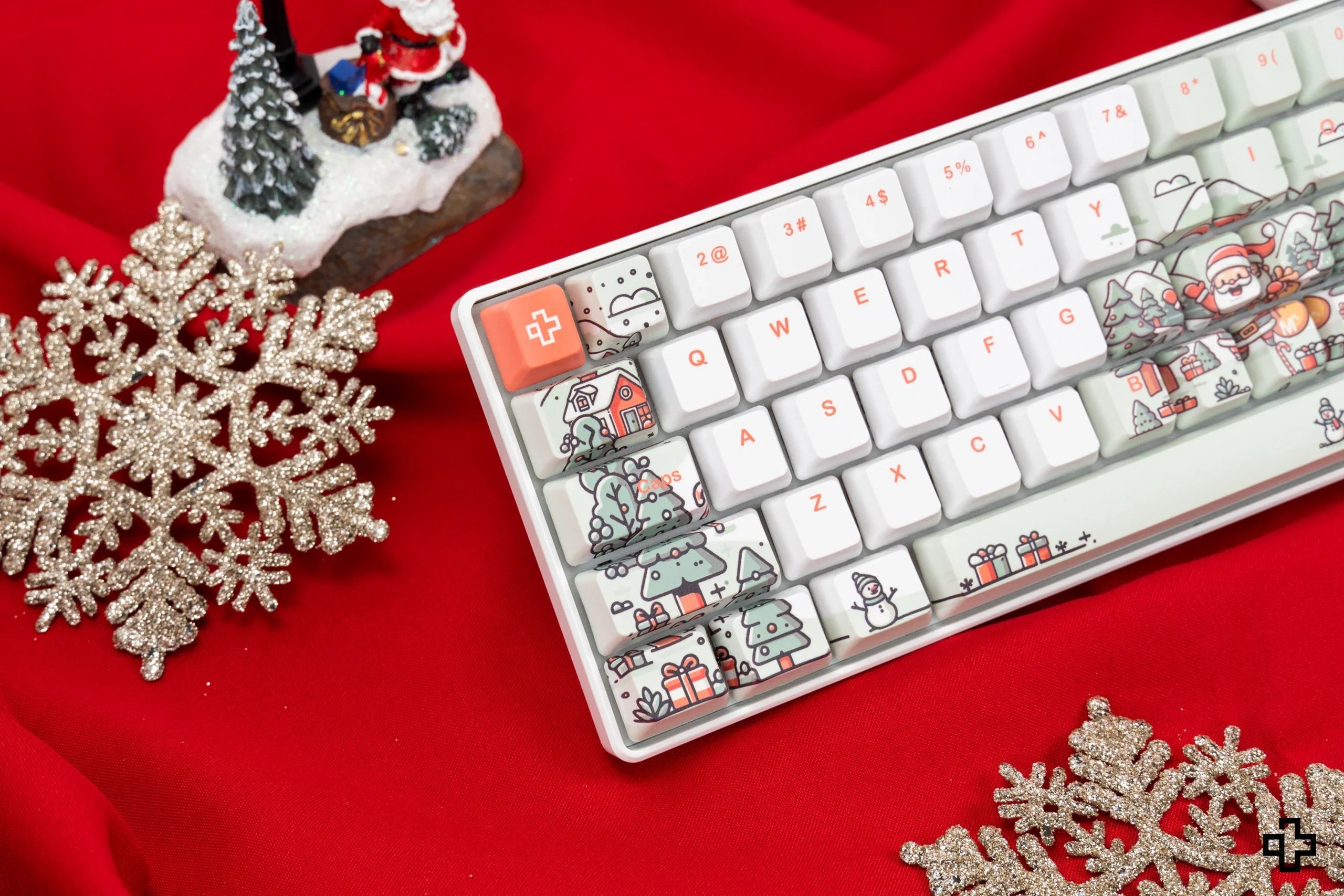 QwertyKey Santa - świąteczna klawiatura mechaniczna gamingowa, Hotswap
