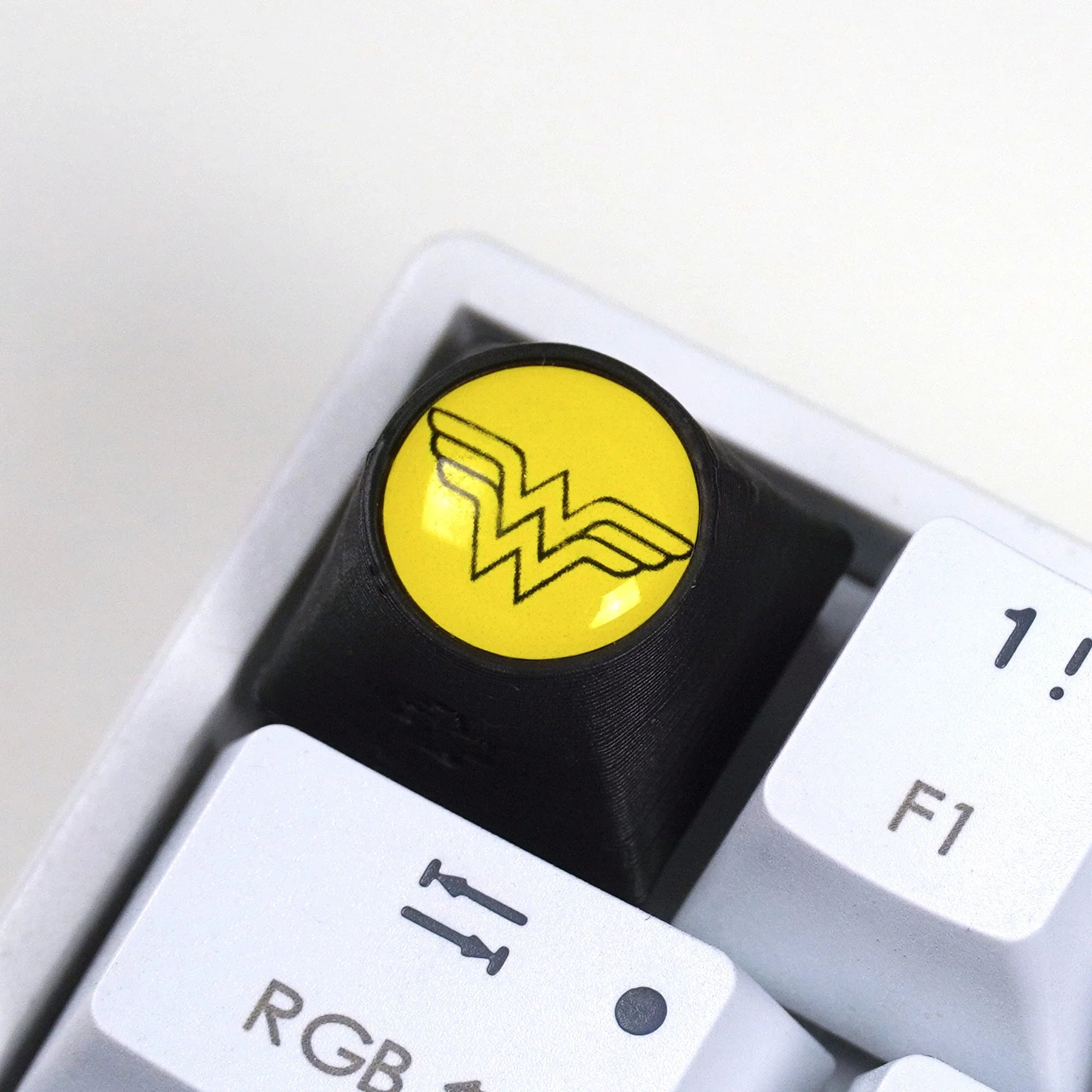 Keycap artisan Wonder SuperHero