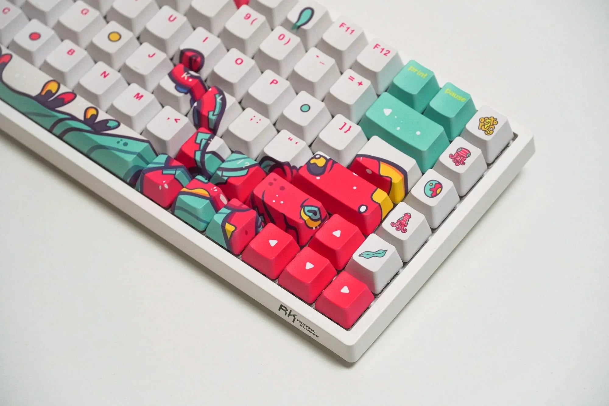 Zestaw keycapów QwertyKey Octopus biały profil OEM materiał PBT