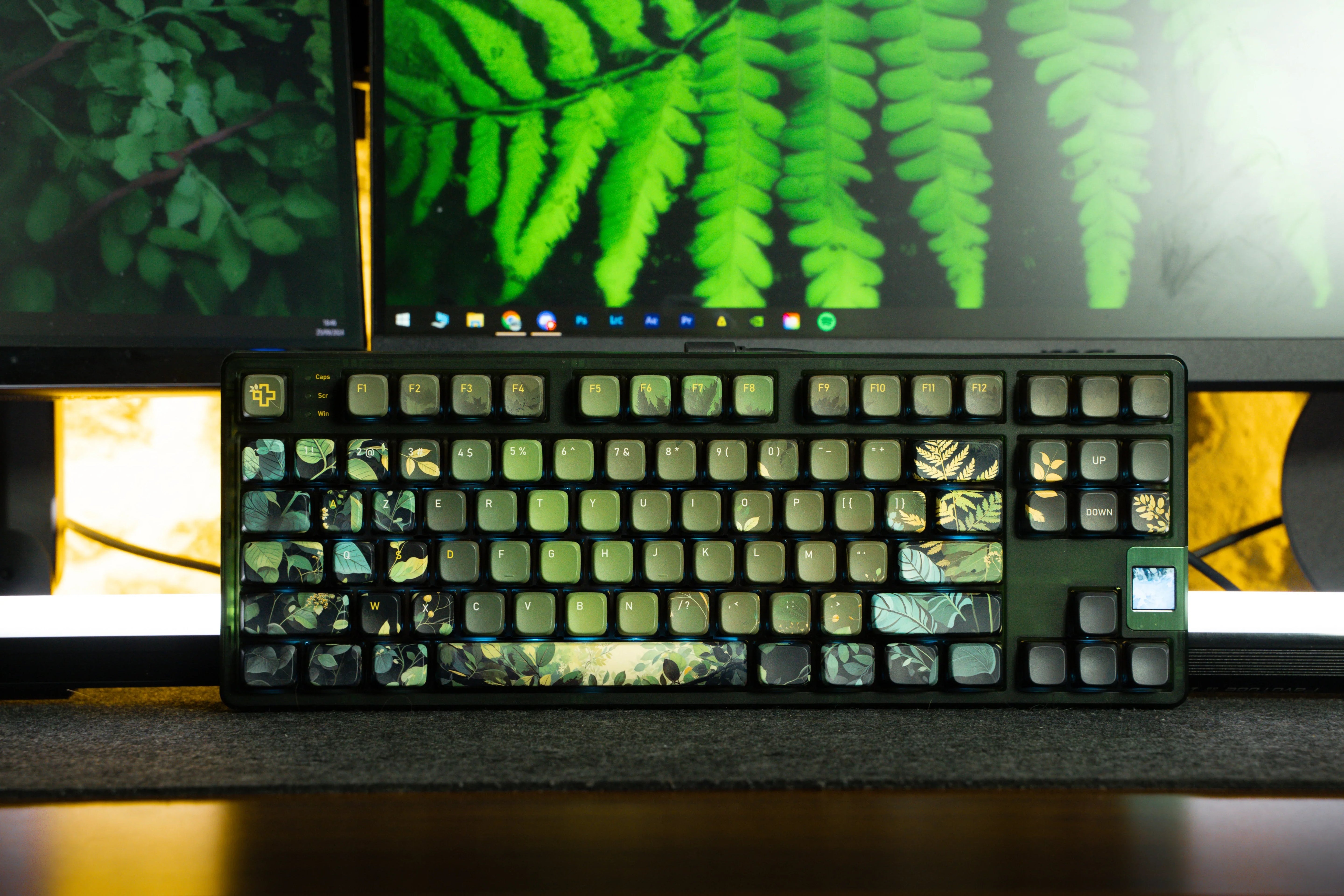 QwertyKey80 Leaf - bezprzewodowa klawiatura mechaniczna gamingowa, Hotswap, RGB, QMK/VIA, gasket mount, z ekranem