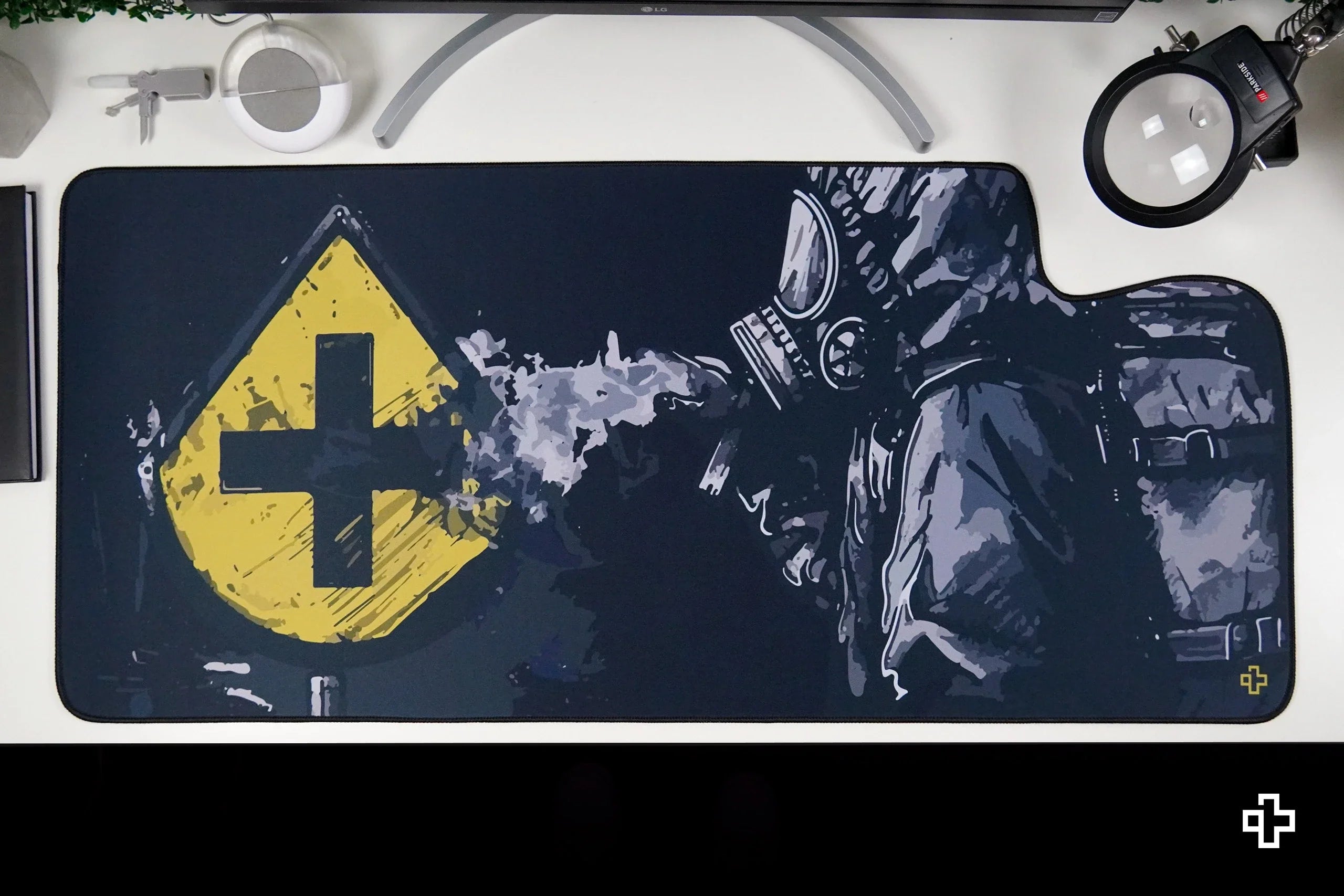 Deskmat / podkładka pod mysz QwertyKey Fallout 4 mm obszyte krawędzie