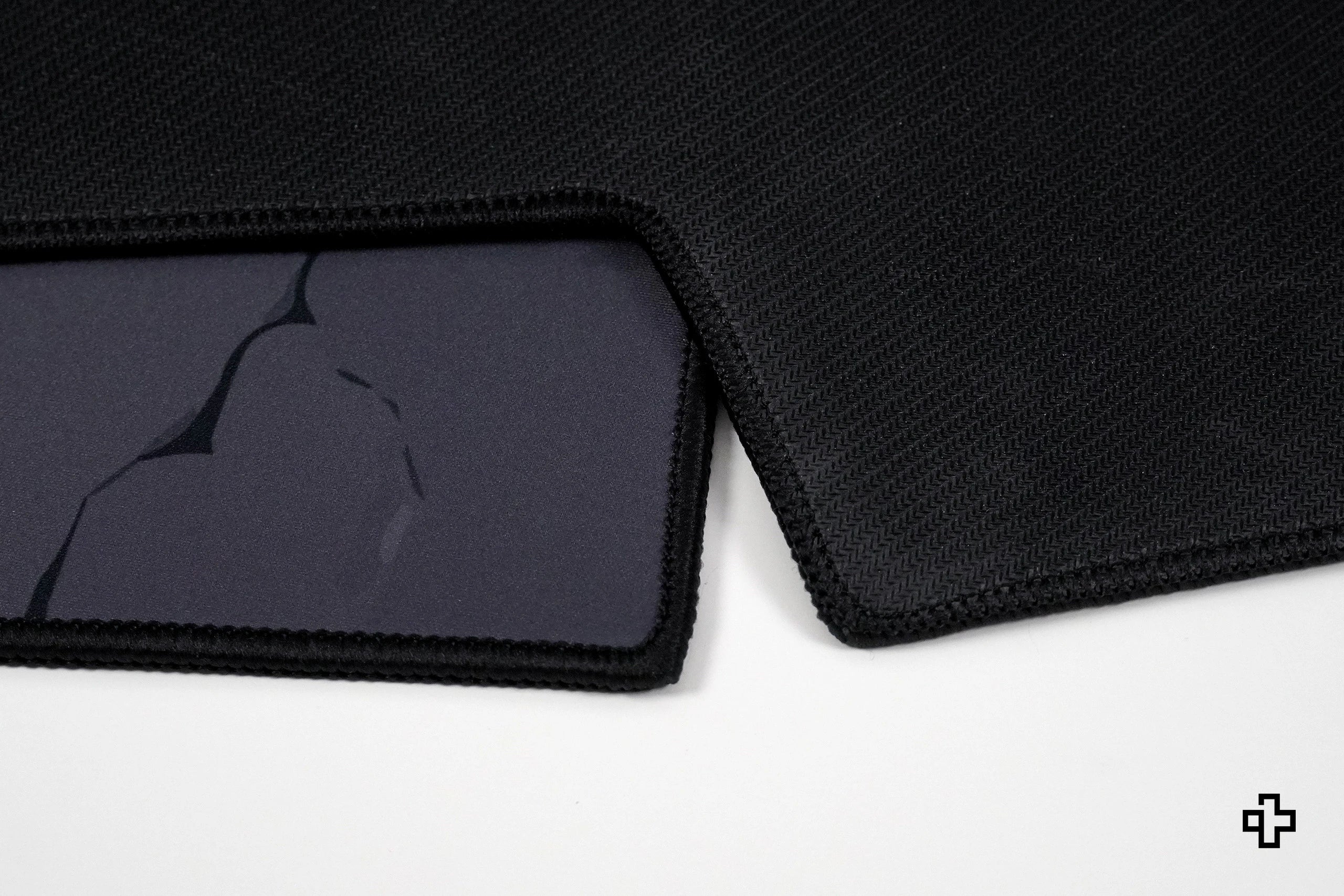 Deskmat / podkładka pod mysz QwertyKey Stone 4 mm obszyte krawędzie