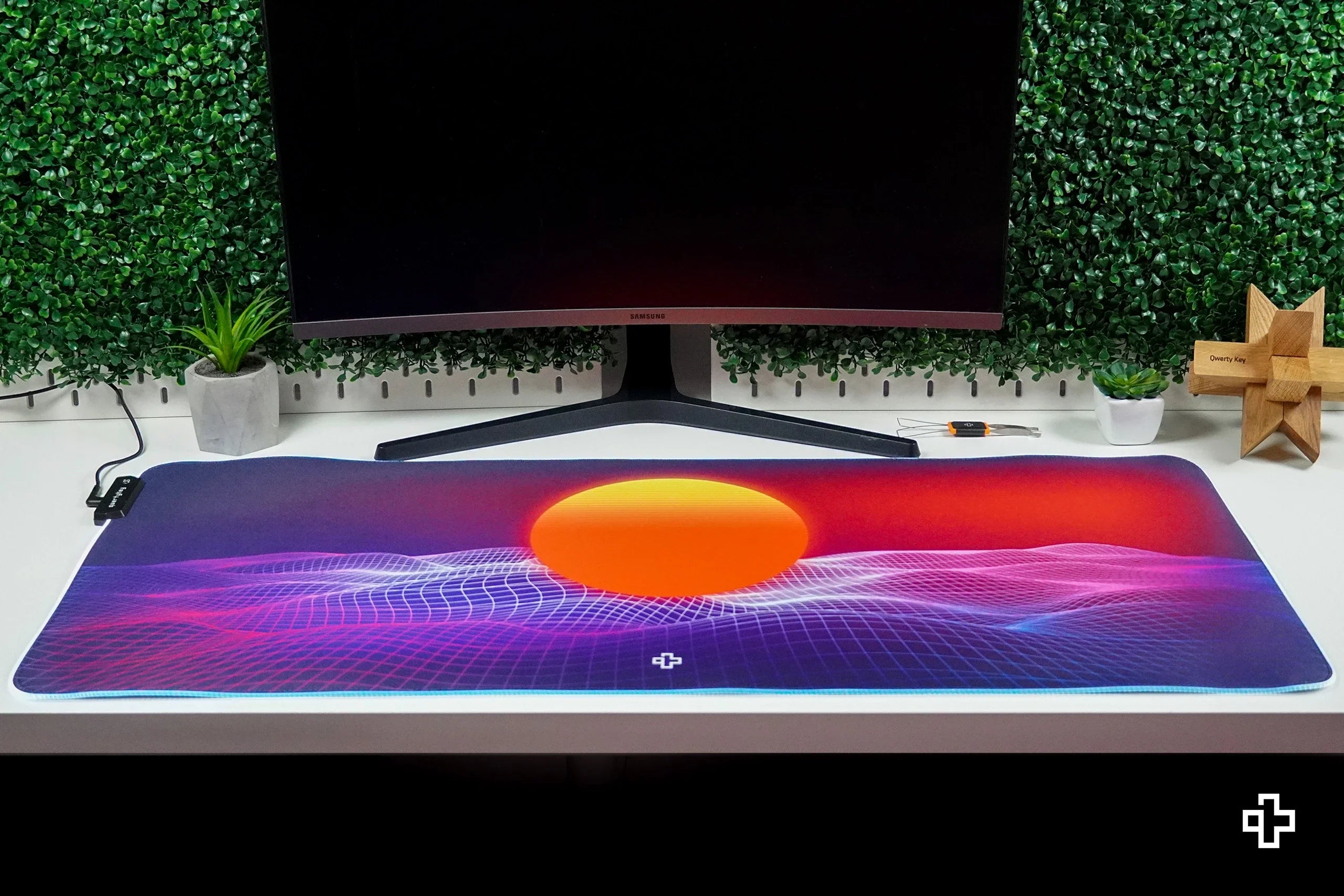 Deskmat / podkładka pod mysz QwertyKey RGB CyberWave V2 4 mm obszyte krawędzie