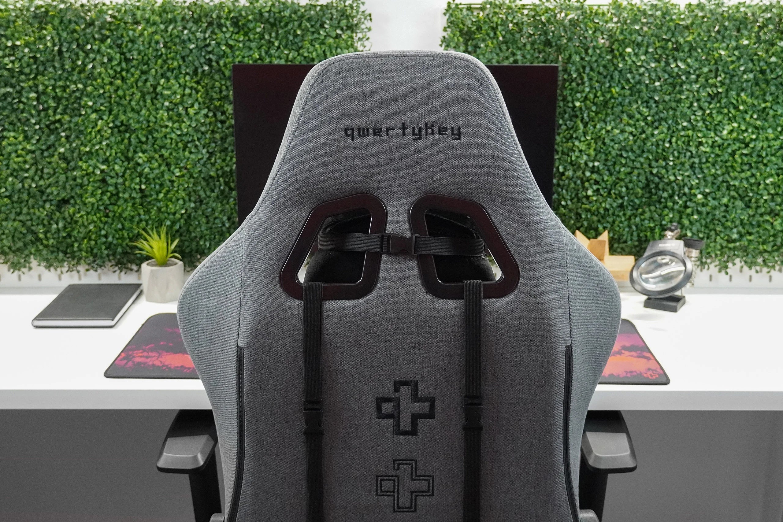 Fotel gamingowy QwertyKey QK/ALT, szary