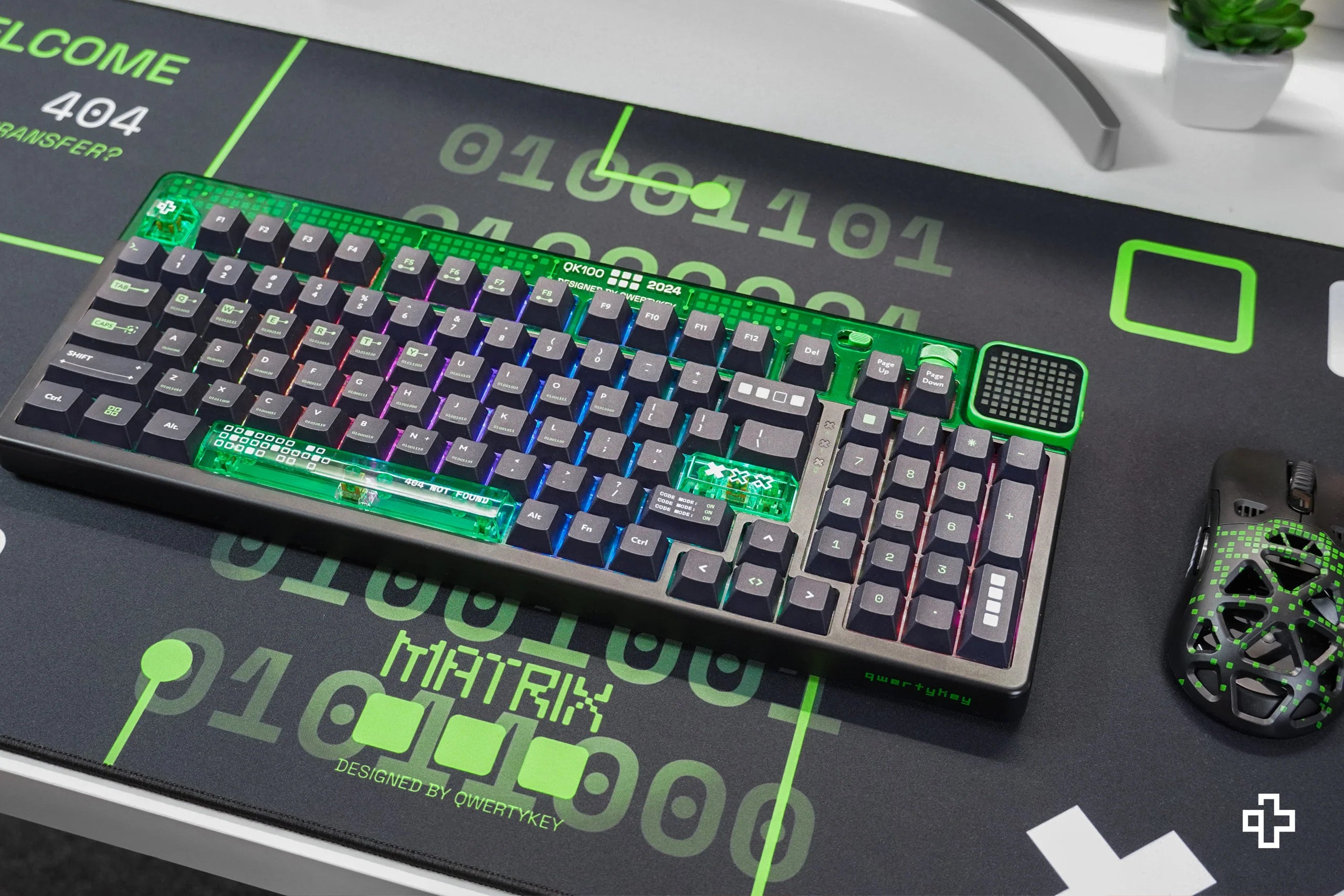 Deskmat QwertyKey Matrix, 4 mm, obszyte krawędzie