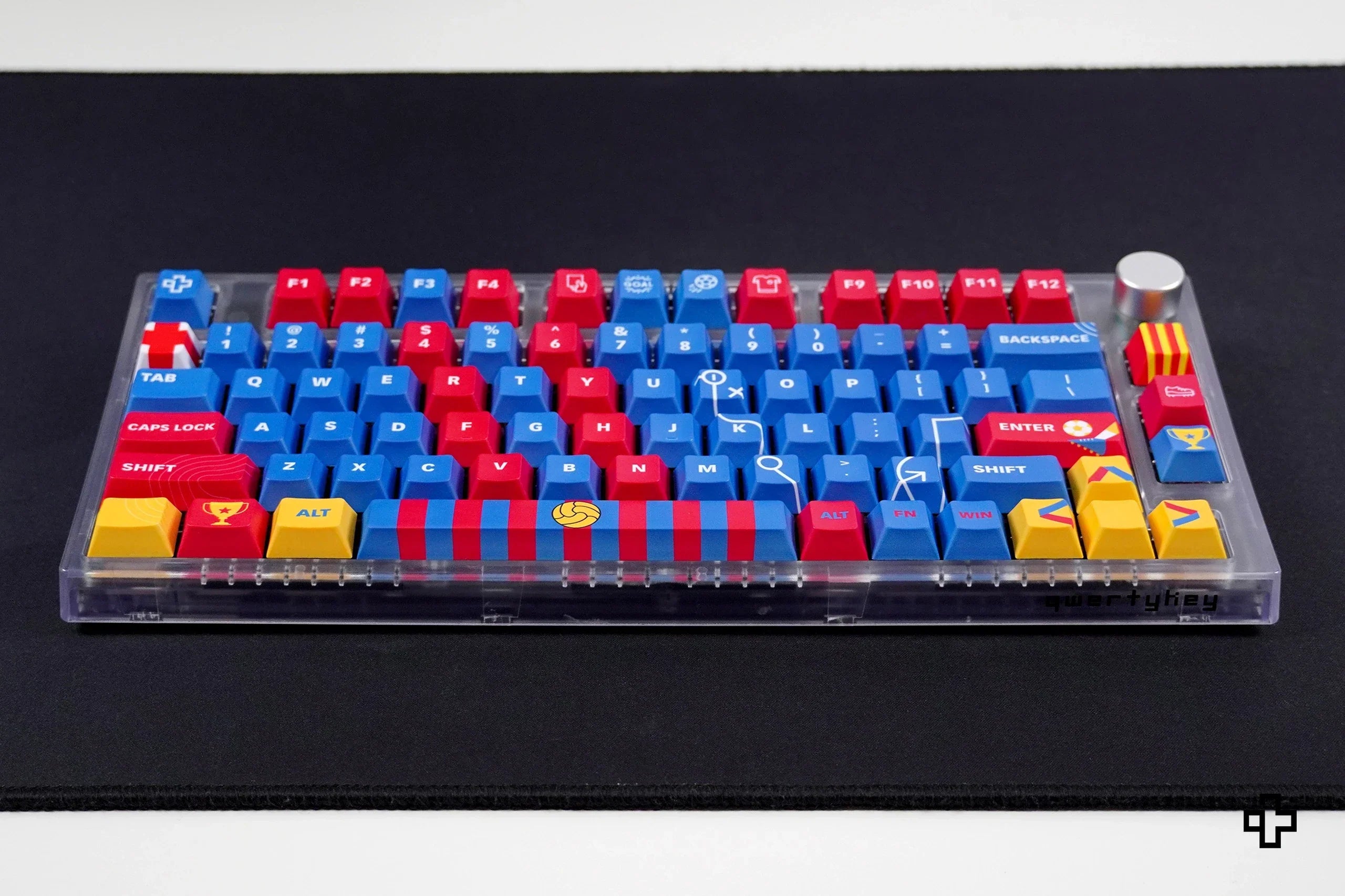 Zestaw keycapów QwertyKey Catalunya Dye Sub, profil Cherry